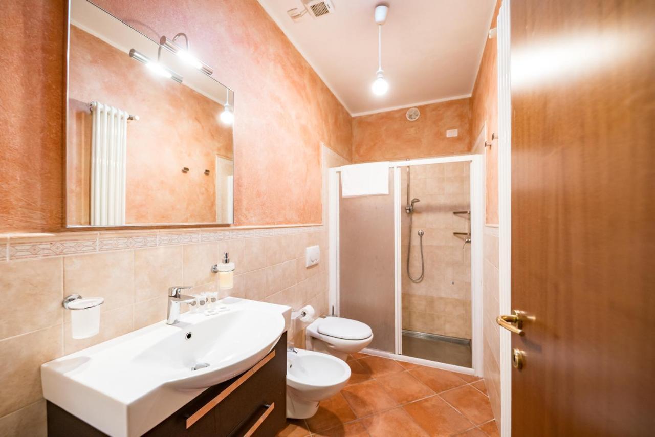 Sirmione Suite Private Terrace Екстер'єр фото